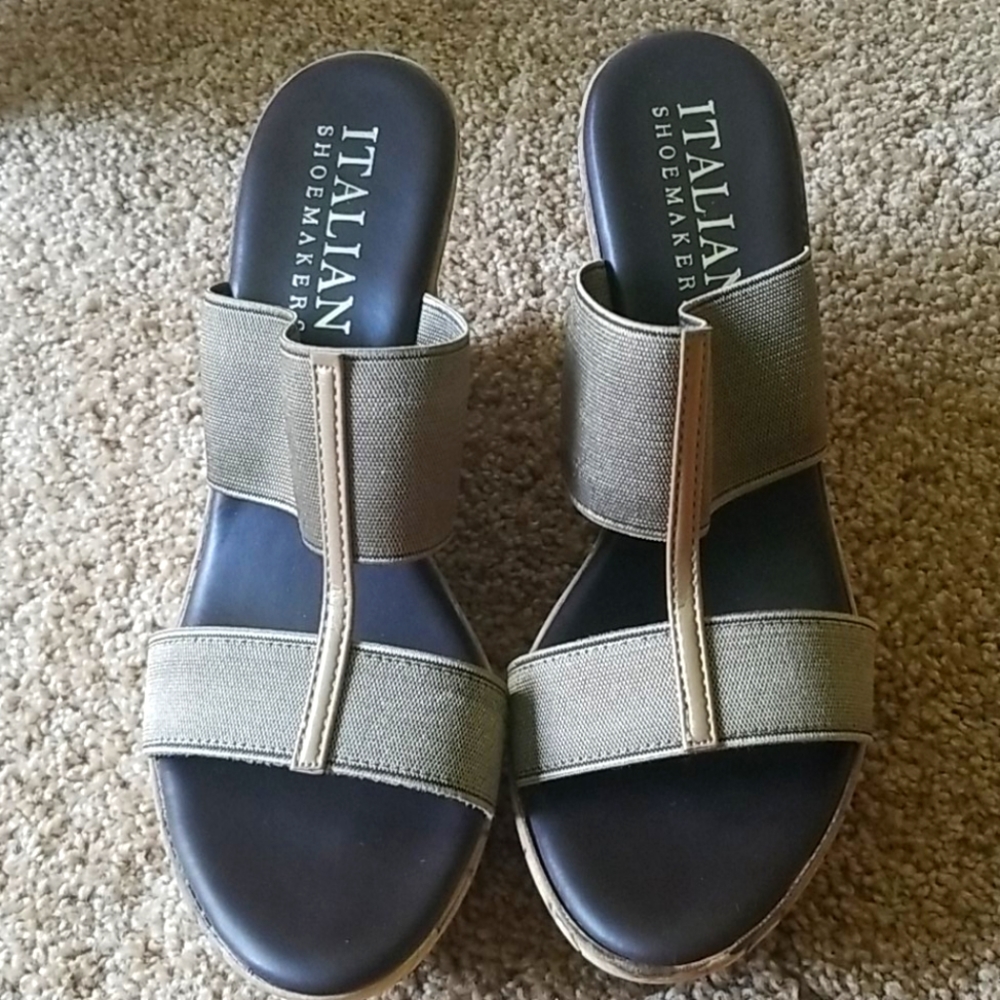 Cork wedge shoes